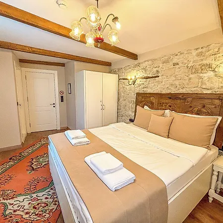 Hotel 1870's Tas Uec Urla